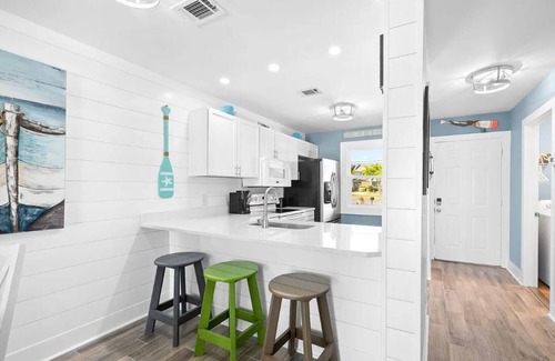 Bel Air House | Pet Friendly Townhome W/Free WiFi and Parking