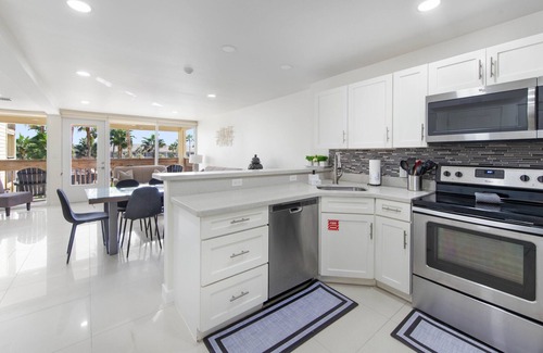 South Padre Island Apartment | Pet-friendly beach resort, seaside living.