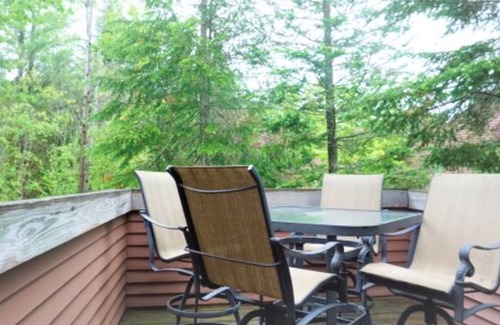 Waterville Valley Condo | Pet Friendly Waterville Valley Condo in Forest Rim (FR1IV)