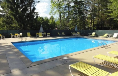 Waterville Valley Condo | Pet Friendly Cozy Condo in Family Friendly Waterville Valley Resort (WHB13V)
