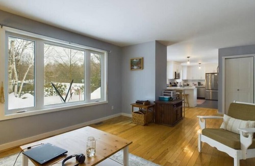 Saugeen Shores House | Pet friendly vacation home in Southampton - 4 bed - 2 bath - Shell Cottage