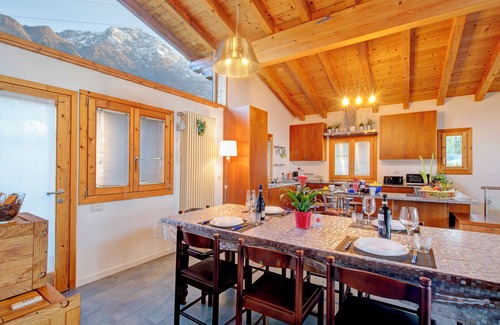 Colico Villa | Pet-Friendly Villa "Chalet Inganna" with Lake View, Garden & Wi-FI