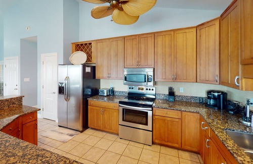 Fort Morgan House | Pet-friendly w/community pool in peaceful Ft. Morgan