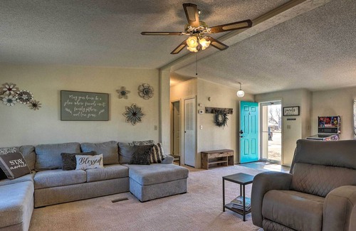 Wa Keeney House | Pet-Friendly WaKeeney Home w/ Game Room & Grill!