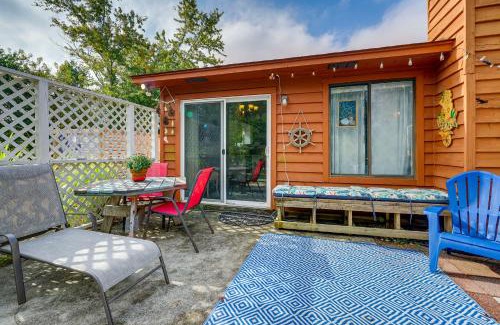 Silver Lake House | Pet-Friendly Wilmington Home with Fenced Yard!