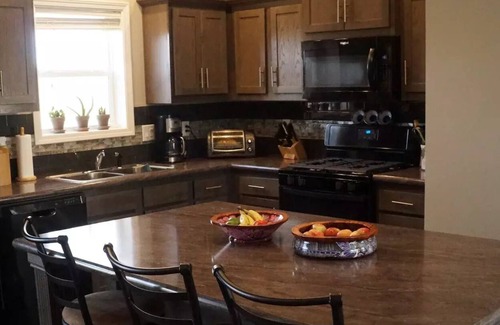 Salida House | Pet friendly with a hot tub, situated in the crossroads of the Rocky Mountains.