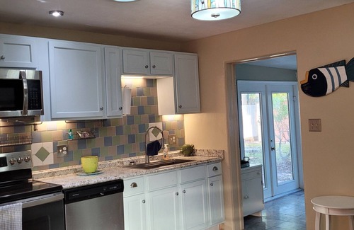 Edgewater House | Pet Friendly with no pet fees and pool access " The Riverwalk cottage"