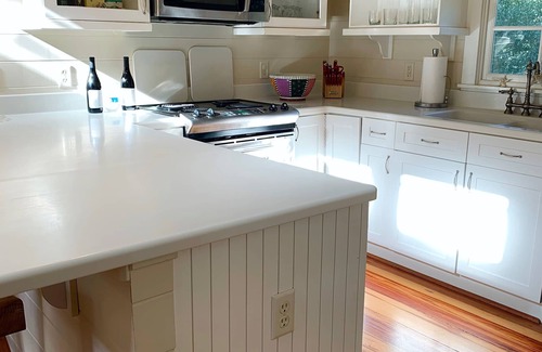 Rosemary Beach Cottage | Pet &, Kid Friendly, Two FREE adult trikes (bikes) PARKING NO WORRIES
