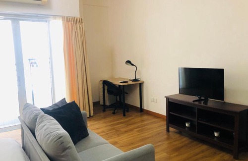 Medan Tuanku Apartment | Petal airbnb