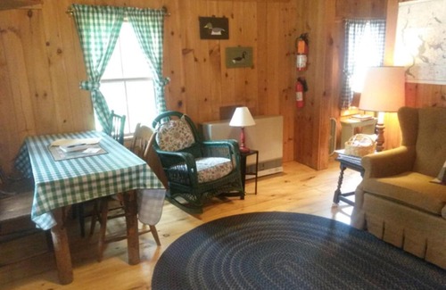 Rangeley Apartment | Pete