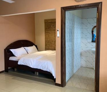 Akropong House | Peters Rock Ecolodge