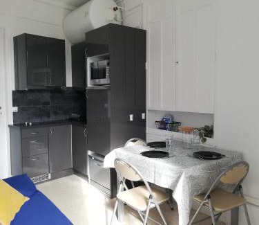 Veules-les-Roses Apartment | Petit appartement en bord 2 mer.
