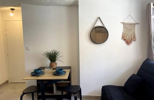 La Crau Apartment | Petit cocon douillet climatisé pour 2 pers