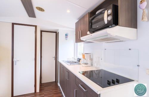 Bias Apartment | Petit cocon ensoleillé, le mobil-home Alélé