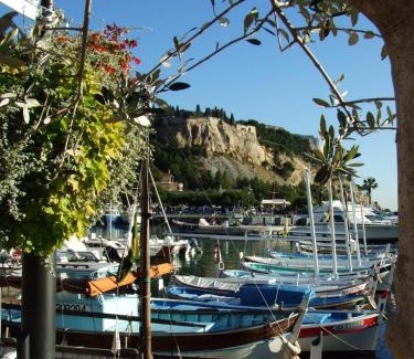 Cassis Apartment | Petit Cocon - Parking - Climatisation - Wifi
