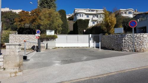 Cassis Apartment | Petit Cocon - Parking - Climatisation - Wifi