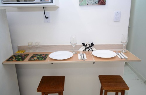 Copacabana Apartment | Petit Copa - 3 Guests, Cozy and Beach!