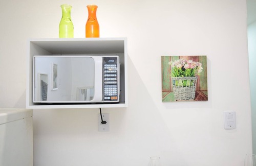 Copacabana Apartment | Petit Copa - 3 Guests, Cozy and Beach!
