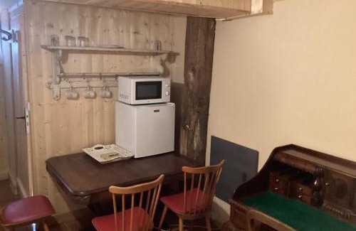 Cherier Apartment | Petit davaminne