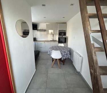 Plouhinec Apartment | Petit Duplex Proche Mer