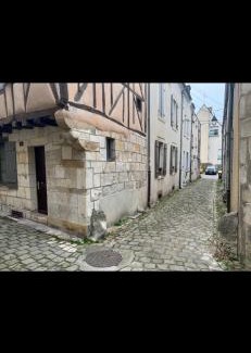 Bourges Apartment | Petit F2 fonctionnel plein centre et proche gare