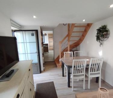 Huille House | Petit gîte bleu