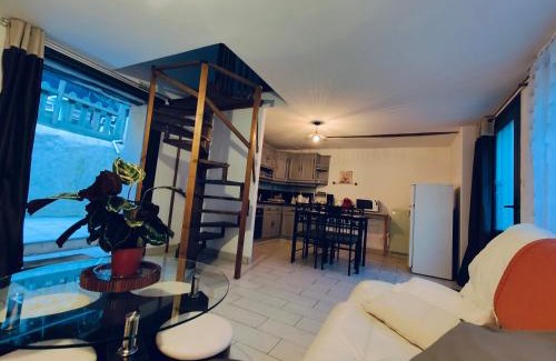 Montbazon House | Petit gîte Montbazon