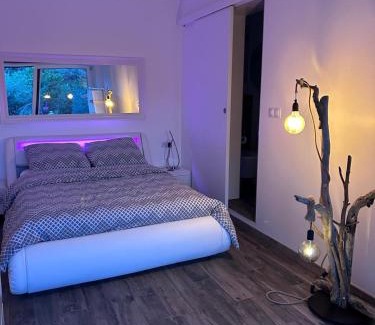 Cavalaire-sur-Mer House | Petit Havre de Paix avec Jacuzzi Luxe & Jardin Privatif Zen