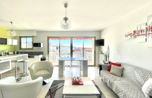Riou - Petit Juas - Av de Grasse Apartment | Petit juas