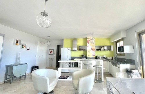 Riou - Petit Juas - Av de Grasse Apartment | Petit juas