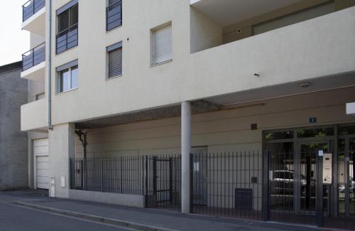 Decines-Charpieu Apartment | Petit nid douillet Décines