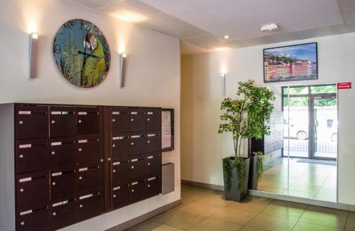Decines-Charpieu Apartment | Petit nid douillet Décines