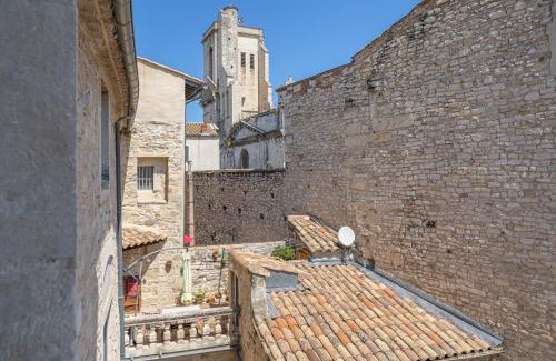 Nimes City Centre Apartment | Petit Paradis Nemausus