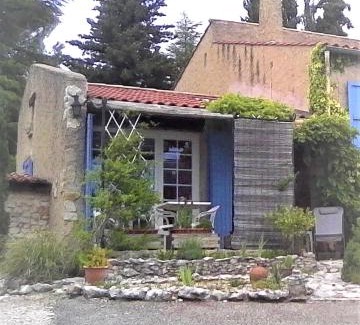 Saint-Etienne-les-Orgues House | Petit studio atypique et cosy en Provence