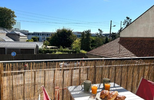 La Riche Apartment | Petit Tourangeau - Jardin Botanique - Balcon