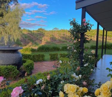 Rowland Flat Ski Chalet | Petit Verdot Cottage - A Vineyard Retreat in Barossa Valley