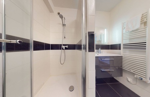 Strasbourg Apartment | petite france 63m2 with 1 free parking 2br