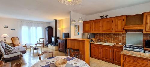 Sainte-Marie-de-Re Villa | petite location au calme proche du centre village et du marché