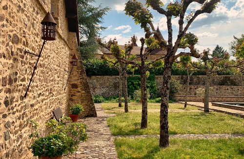 Saint-Pierre-de-Frugie House | Petite Maison Privée et son Jardin Médiéval au Coeur du Périgord Vert
