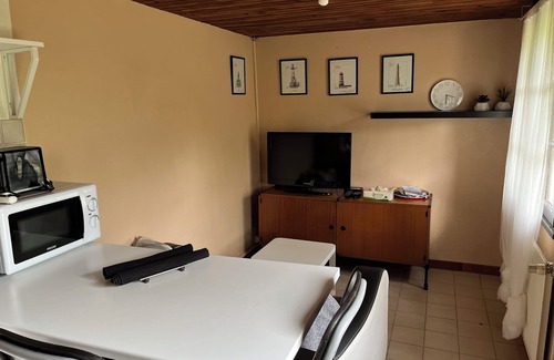 Plerin House | Petite Maison Bretonne à 1 km de la Plage des Rosaires