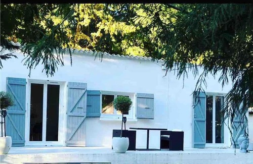 Brax House | Petite maison chaleureuse dans un cadre bucolique