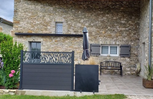 Rochebaudin House | Petite Maison de Campagne Tout Confort au Calme