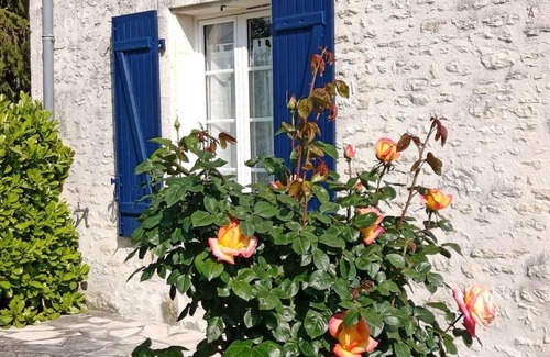La Rochette House | Petite maison de charme Les Chats Pîtres