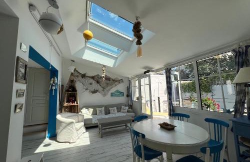 Parame House | Petite maison de vacance très proches de la mer