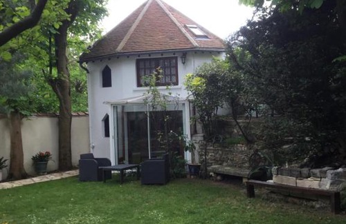 Rosny-sous-Bois House | Petite maison du jardin