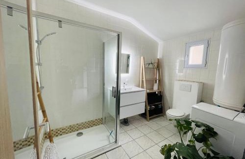 Asnieres-la-Giraud House | Petite maison du loubat avec jardin