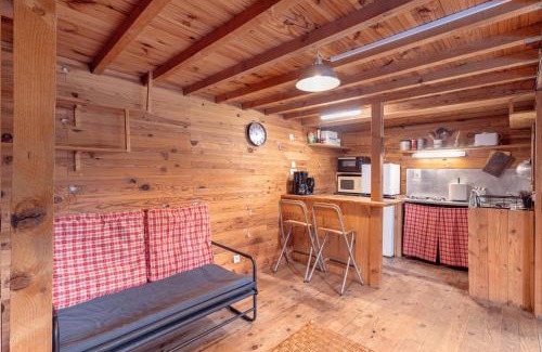 Banyuls-dels-Aspres Ski Chalet | Petite maison de bois