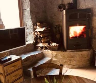 La Bastide-Pradines House | Petite Maison pleine nature