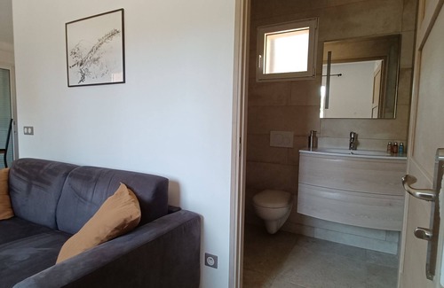 Callian Other | Petite Maison Indépendante au Cœur des Oliviers