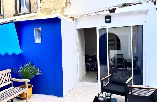 Libourne Apartment | Petite Majorelle